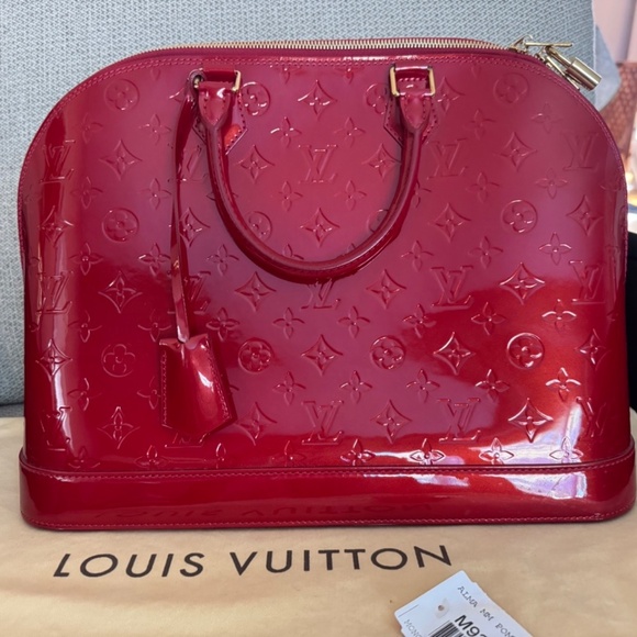 Louis Vuitton Alma MM Pomme Amour Bag -BRAND NEW! 100% AUTHENTIC - Picture 1 of 12